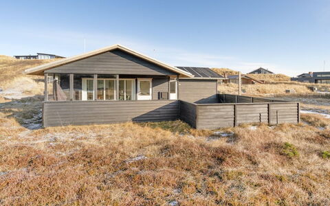 Meike - 300M from the Sea: Roof, House, Land Lot, Home, Cottage, Estate, Garden Buildings, Shade, Log Cabin, Landscaping