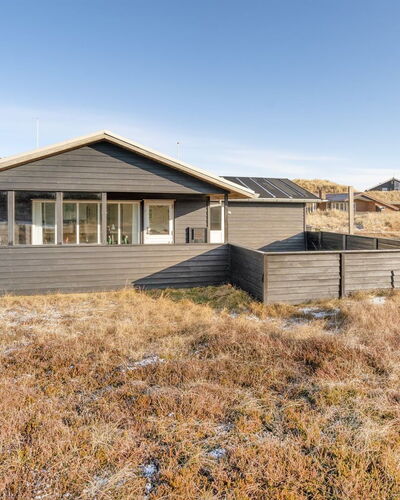 Meike - 300M from the Sea