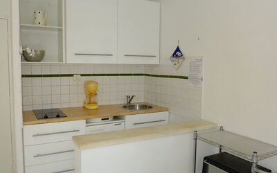 Accommodation:&nbsp;Jardins de la Mer 210.10