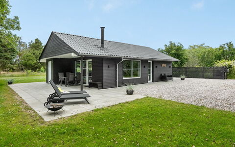 Øn - from the Sea: Cottage, Home, House, Roof, Porch, Estate, Siding, Garden Buildings, Farmhouse, Yard