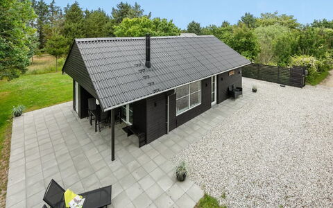 Øn - from the Sea: Cottage, Home, House, Roof, Porch, Estate, Siding, Garden Buildings, Farmhouse, Yard