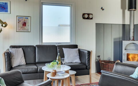 Soyala - 400M from the Sea: Cottage, Shed, Hut, Farmhouse, Prairie, Shack, Barn, Log Cabin, Garden Buildings