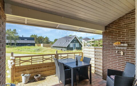 Aurelie - 800M from the Sea: Cottage, Shed, Hut, Farmhouse, Prairie, Shack, Barn, Log Cabin, Garden Buildings