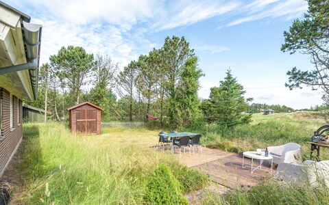 Aurelie - 800M from the Sea: Cottage, Shed, Hut, Farmhouse, Prairie, Shack, Barn, Log Cabin, Garden Buildings