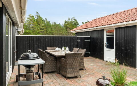 Henkil - 700M from the Sea: Cottage, Shed, Hut, Farmhouse, Prairie, Shack, Barn, Log Cabin, Garden Buildings