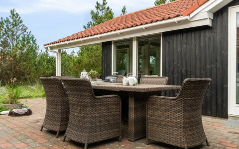 Henkil - 700M from the Sea: Cottage, Shed, Hut, Farmhouse, Prairie, Shack, Barn, Log Cabin, Garden Buildings