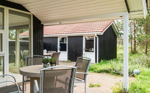 Henkil - 700M from the Sea: Cottage, Shed, Hut, Farmhouse, Prairie, Shack, Barn, Log Cabin, Garden Buildings