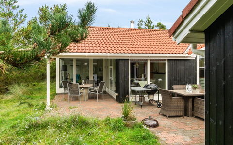 Henkil - 700M from the Sea: Cottage, Shed, Hut, Farmhouse, Prairie, Shack, Barn, Log Cabin, Garden Buildings