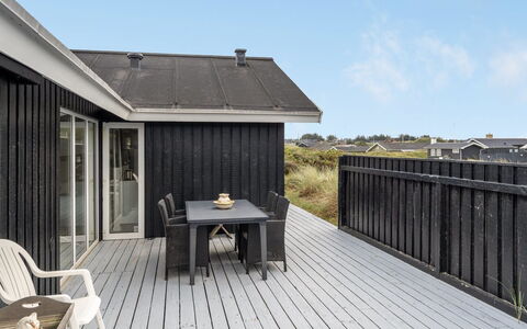 Arwen - 200M from the Sea: Thatching, Cottage, House, Roof, Home, Farmhouse, Hut, Estate, Village