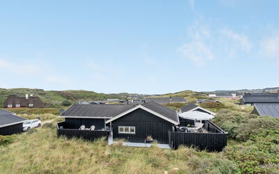 Arwen - 200M from the Sea