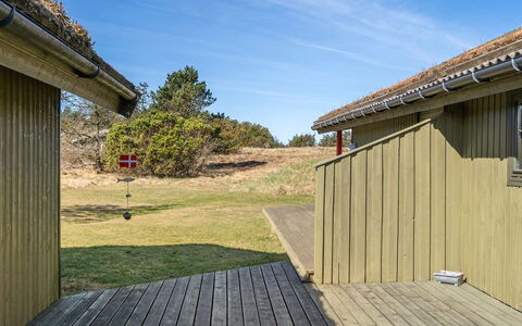 Alfrik - 900M from the Sea: Residential Area, Roof, Suburb, Driveway, Estate, Chimney