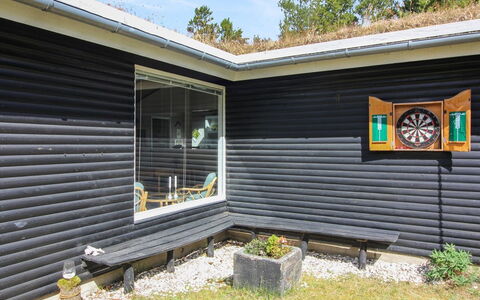 Heike - 1.3Km from the Sea: Architecture, Roof, Home, Composite Material, Daylighting, Siding, Driveway