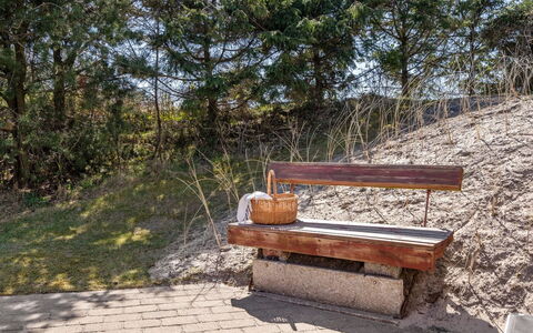 Amie - 800M from the Sea: Grass, Grassland, Landscape, Ecoregion, Plain, Plant Community, Land Lot, Outdoor Furniture, Prairie, Shrubland