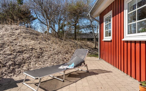 Amie - 800M from the Sea: Grass, Grassland, Landscape, Ecoregion, Plain, Plant Community, Land Lot, Outdoor Furniture, Prairie, Shrubland