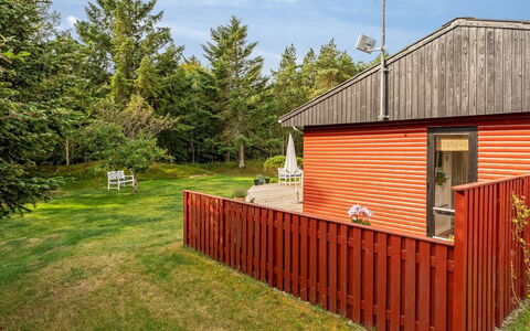 Lykka - 950M from the Sea: Wood, Land Lot, Cottage, Rural Area, Garden, Garden Buildings, Siding, Wood Stain, Backyard, Hardwood