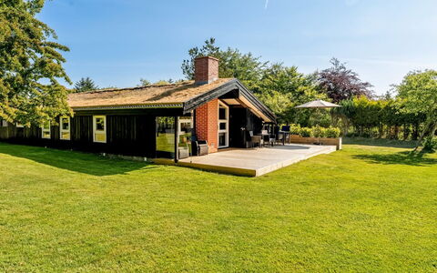 Ingimar - 2.2Km from the Sea: Architecture, Roof, Home, Composite Material, Daylighting, Siding, Driveway