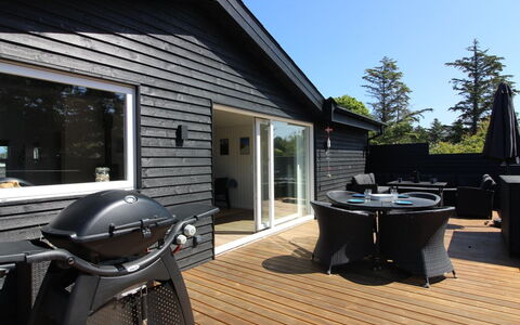 Kamp - 700M from the Sea: Wood, Home, Porch, Deck, Hardwood, Roof, Wood Stain, Wood Flooring, Eco Hotel
