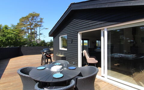 Kamp - 700M from the Sea: Wood, Home, Porch, Deck, Hardwood, Roof, Wood Stain, Wood Flooring, Eco Hotel