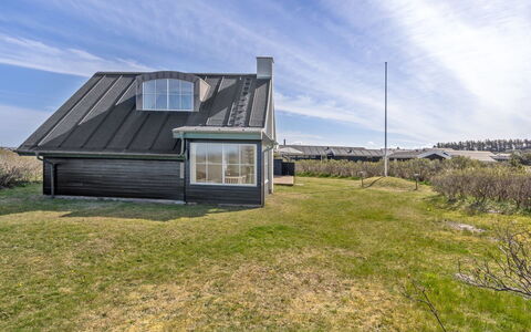 Galin - 200M from the Sea: Residential Area, Roof, Suburb, Driveway, Estate, Chimney