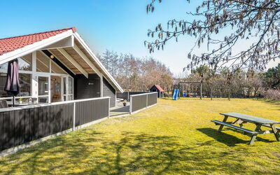Germaine - 1.2Km from the Sea