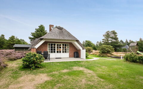 Hakun - 4Km from the Sea: Home, Cottage, Porch, Hardwood, Siding, Deck, Shade, Plank, Estate, Garden Buildings
