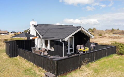 Elmine - 700M from the Sea: Residential Area, Roof, Suburb, Driveway, Estate, Chimney