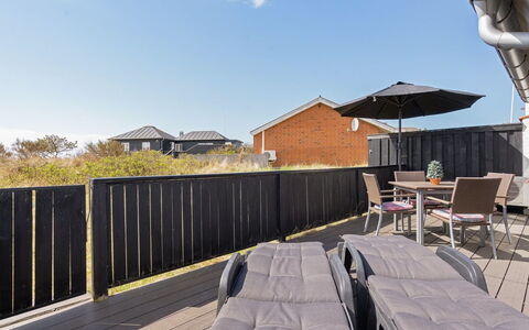 Elmine - 700M from the Sea: Residential Area, Roof, Suburb, Driveway, Estate, Chimney