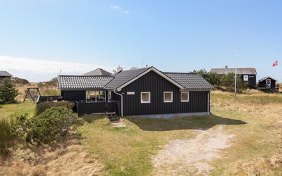 Elmine - 700M from the Sea