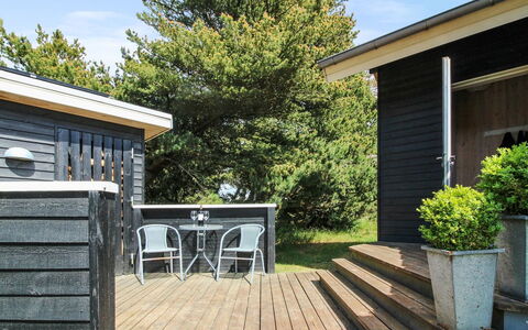 Medard - 2Km from the Sea: Cottage, Shed, Hut, Farmhouse, Prairie, Shack, Barn, Log Cabin, Garden Buildings
