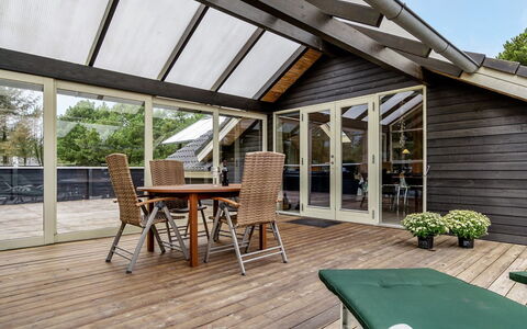 Medard - 2Km from the Sea: Cottage, Shed, Hut, Farmhouse, Prairie, Shack, Barn, Log Cabin, Garden Buildings
