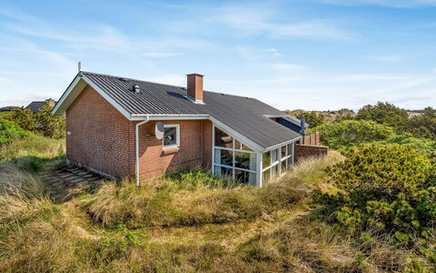 Anita - 500M from the Sea: Cottage, Shed, Hut, Farmhouse, Prairie, Shack, Barn, Log Cabin, Garden Buildings