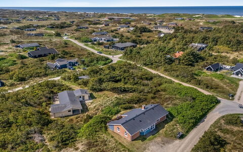 Anita - 500M from the Sea: Cottage, Shed, Hut, Farmhouse, Prairie, Shack, Barn, Log Cabin, Garden Buildings