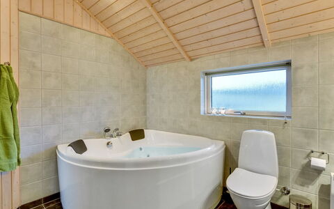 Christan - 1.2Km from the Sea: Plumbing Fixture, Bathroom, Flooring, Bathtub, Ceiling, Floor, Plumbing, Interior Design, Tap, Sink