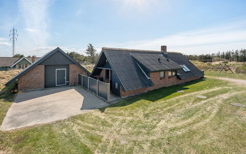 Wulfhild - 800M from the Sea: Plant Community, Sunlight, Herbaceous Plant, Garden, Plantation, Agriculture, Farm