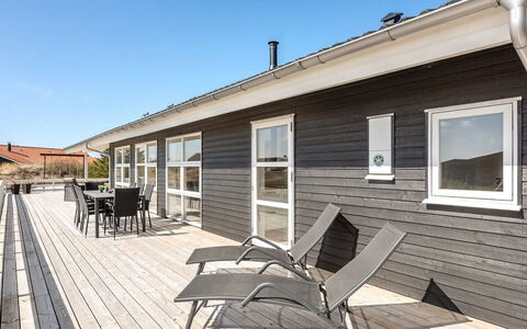 Karen - 900M from the Sea: Cottage, Shed, Hut, Farmhouse, Prairie, Shack, Barn, Log Cabin, Garden Buildings