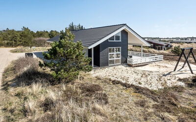 Karen - 900M from the Sea