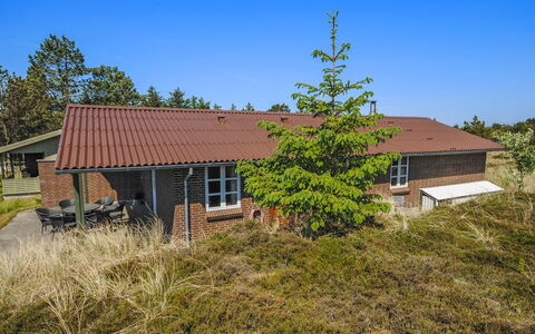 Thermet - 900M from the Sea: Cottage, Shed, Hut, Farmhouse, Prairie, Shack, Barn, Log Cabin, Garden Buildings