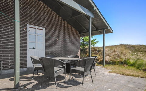 Thermet - 900M from the Sea: Cottage, Shed, Hut, Farmhouse, Prairie, Shack, Barn, Log Cabin, Garden Buildings