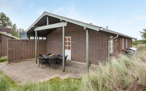 Thermet - 900M from the Sea: Cottage, Shed, Hut, Farmhouse, Prairie, Shack, Barn, Log Cabin, Garden Buildings