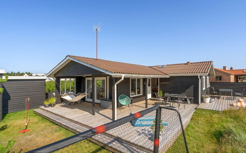 Vuokko - 400M from the Sea: Roof, Home, House, Siding, Cottage, Composite Material, Door, Sash Window, Estate, Chimney