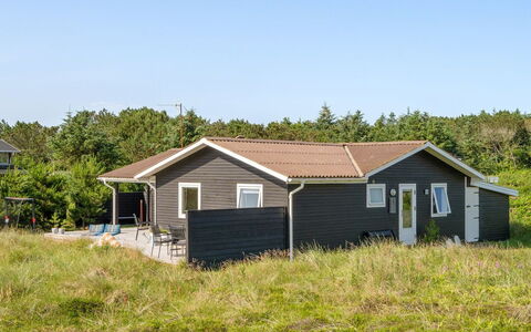 Vuokko - 400M from the Sea: Cottage, Shed, Hut, Farmhouse, Prairie, Shack, Barn, Log Cabin, Garden Buildings