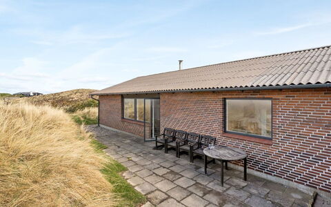 Fridolina - 200M from the Sea: Cottage, Shed, Hut, Farmhouse, Prairie, Shack, Barn, Log Cabin, Garden Buildings