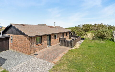 Fridolina - 200M from the Sea: Cottage, Shed, Hut, Farmhouse, Prairie, Shack, Barn, Log Cabin, Garden Buildings