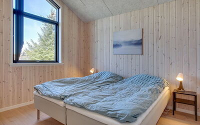 Bentine - 1.6Km from the Sea