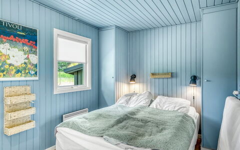 Jorek - 1.3Km from the Sea: Wood, Bedroom, Ceiling, Interior Design, Floor, Flooring, Home, Bed, Bedding, Bed Sheet