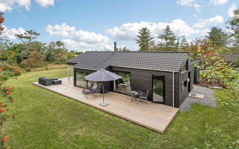 Hildegard - 1.5Km from the Sea: Architecture, Roof, Home, Composite Material, Daylighting, Siding, Driveway