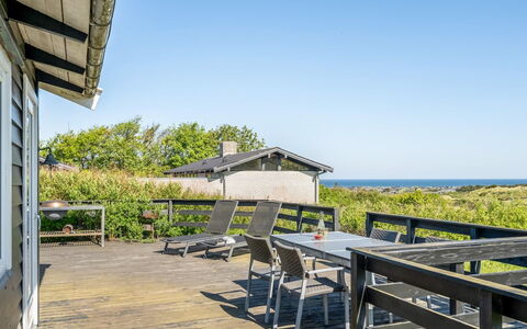 Gildo - 932M from the Sea: Architecture, Roof, Home, Composite Material, Daylighting, Siding, Driveway