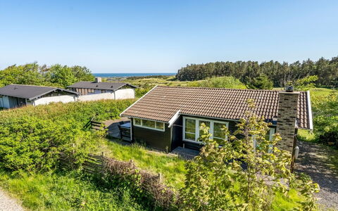 Gildo - 932M from the Sea: Architecture, Roof, Home, Composite Material, Daylighting, Siding, Driveway