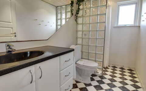 Börje - 600M from the Sea: Wall, Flooring, Interior Design, Floor, Plumbing Fixture, Tile, Bathroom, Ceiling, Plumbing, Room