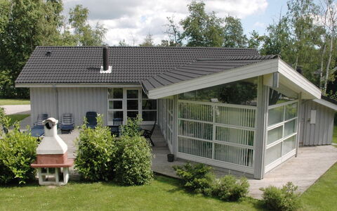 Börje - 600M from the Sea: Roof, House, Home, Door, Cottage, Siding, Estate, Garden, Yard, Lawn
